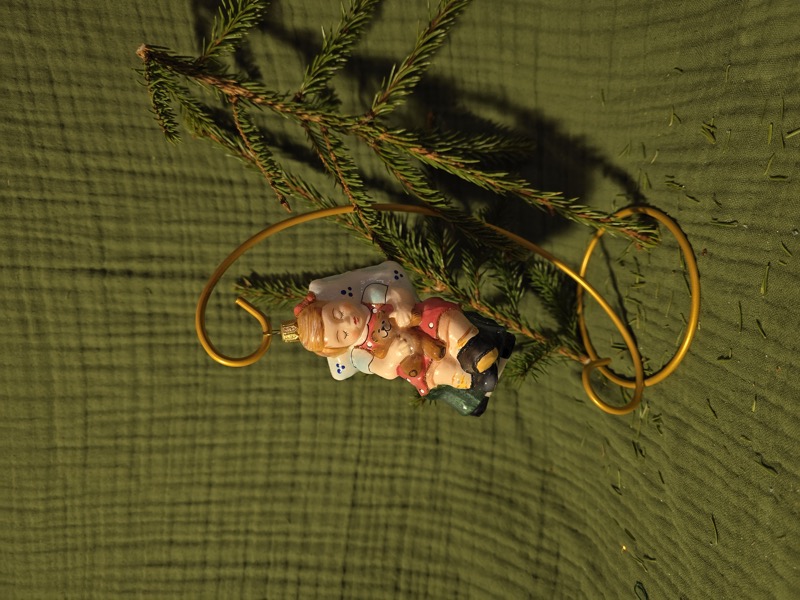 спящая девочка