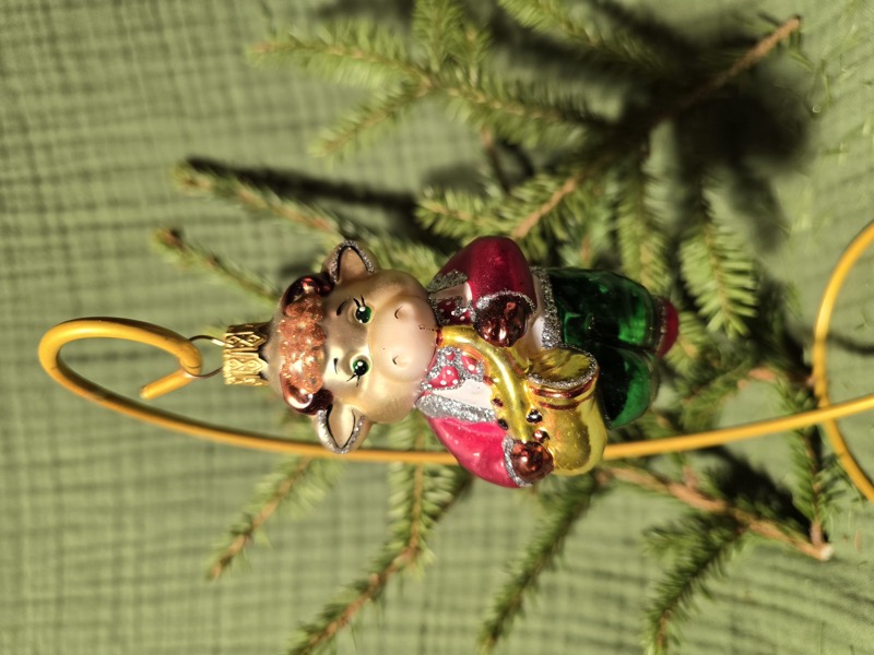 бык саксофонист