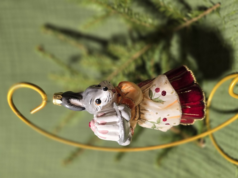 зайчиха с тортом